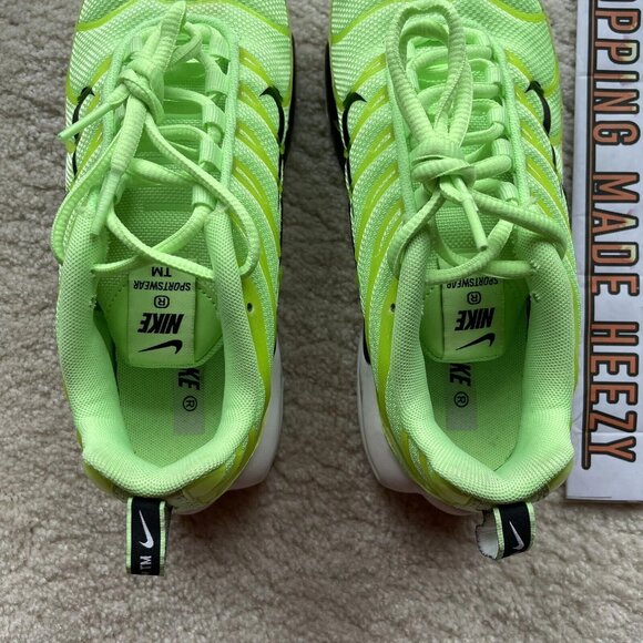 [US 5Y] NIKE AIR MAX PLUS SE GS Double Swoosh Lime Blast Green Running Shoes - Picture 5 of 10